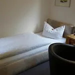 Bergische Schweiz 호텔 2*