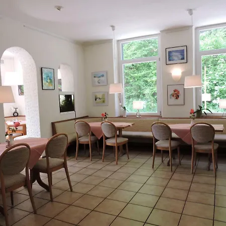 Bergische Schweiz Hotel 2*